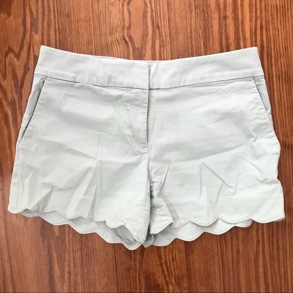 LOFT Riviera baby blue scalloped hem chino shorts - Picture 2 of 7